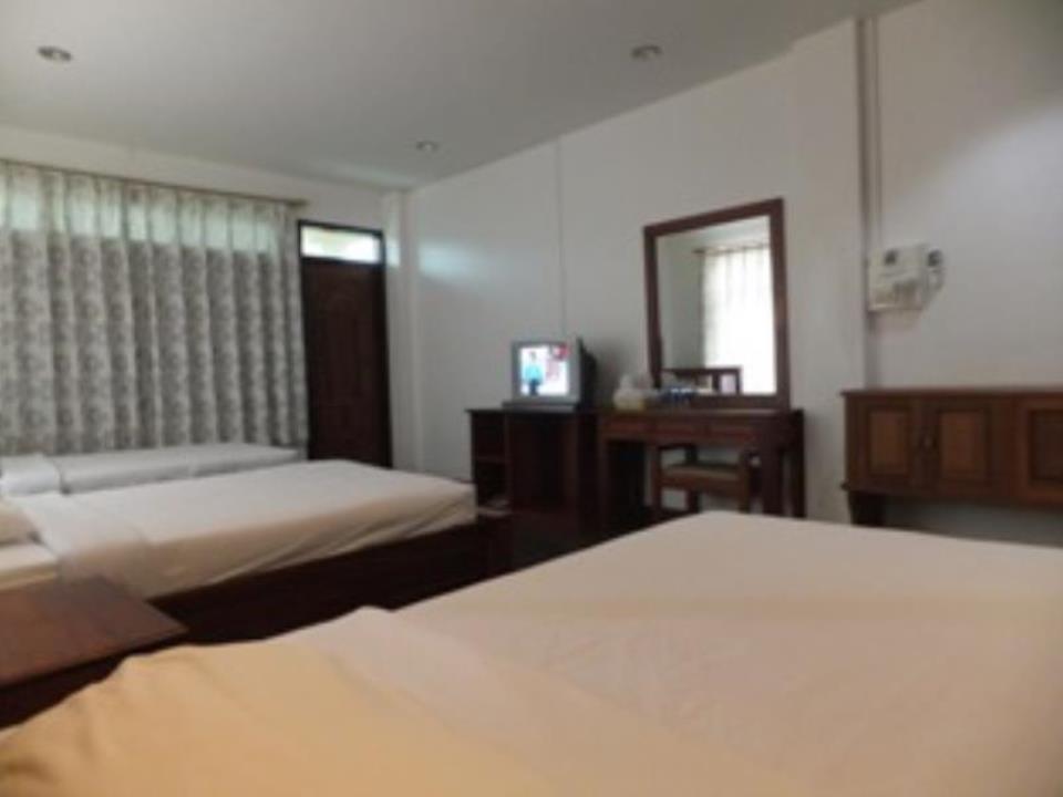 Alisa Guesthouse Pakse Exterior photo