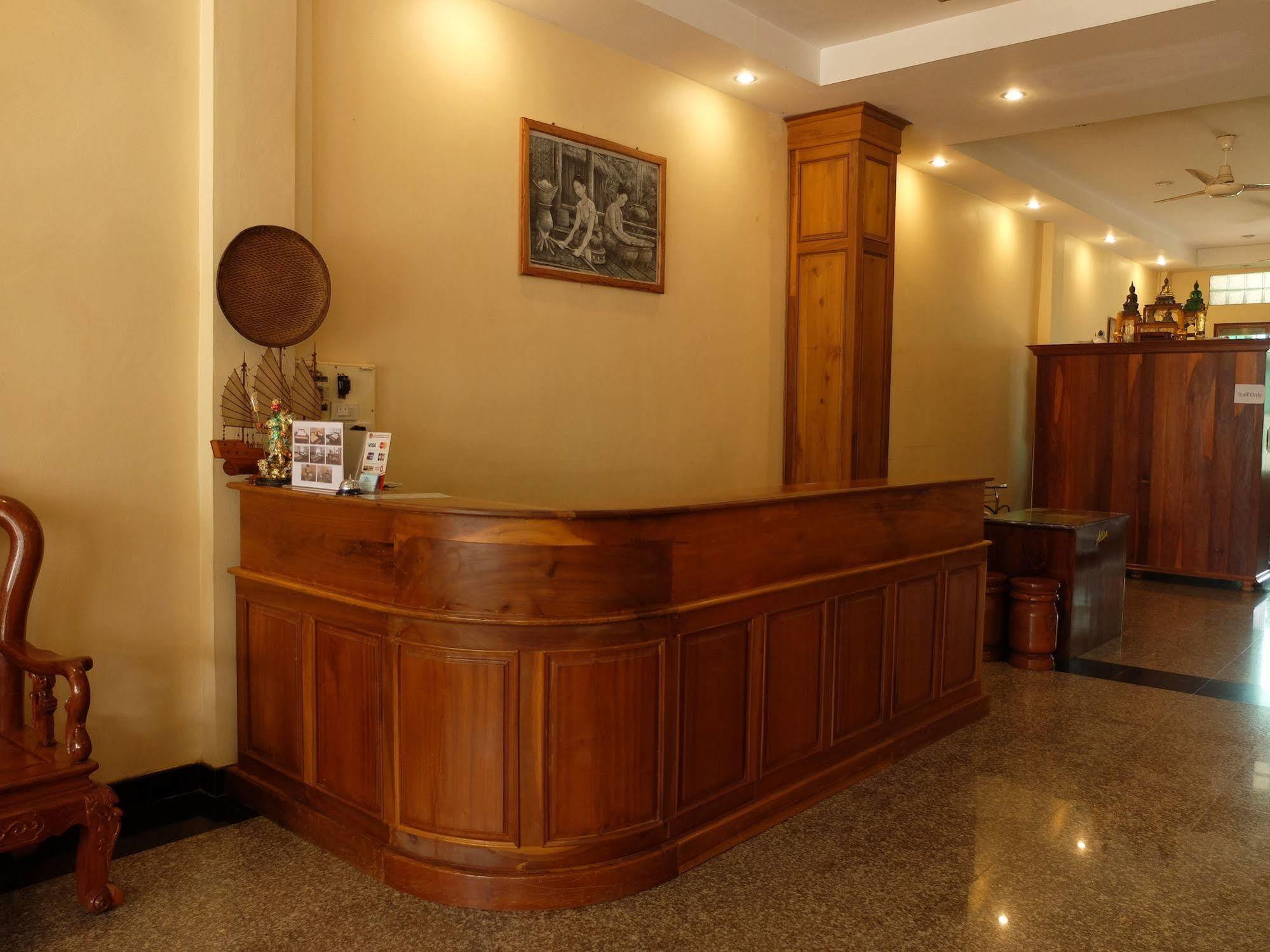 Alisa Guesthouse Pakse Exterior photo