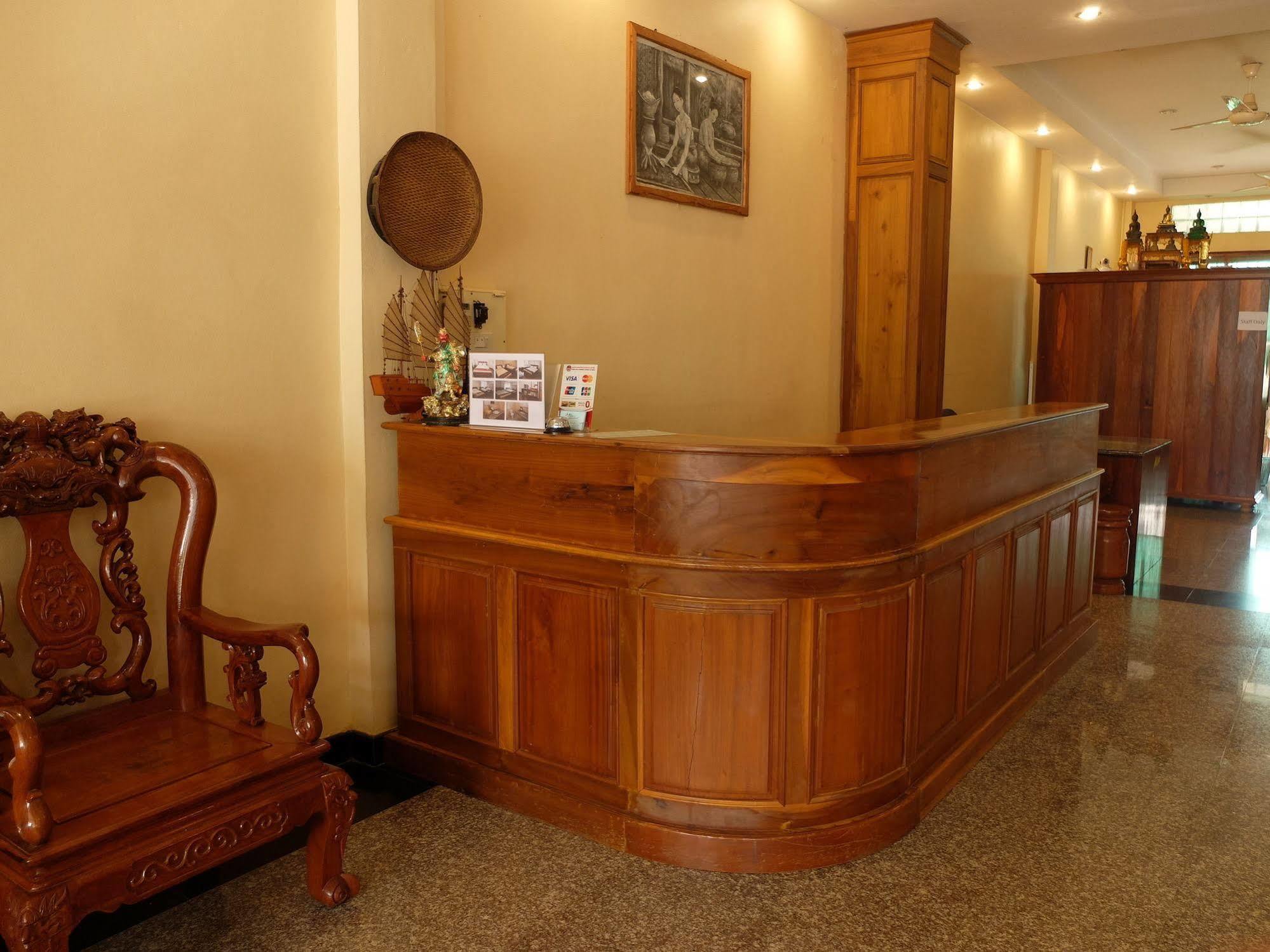 Alisa Guesthouse Pakse Exterior photo